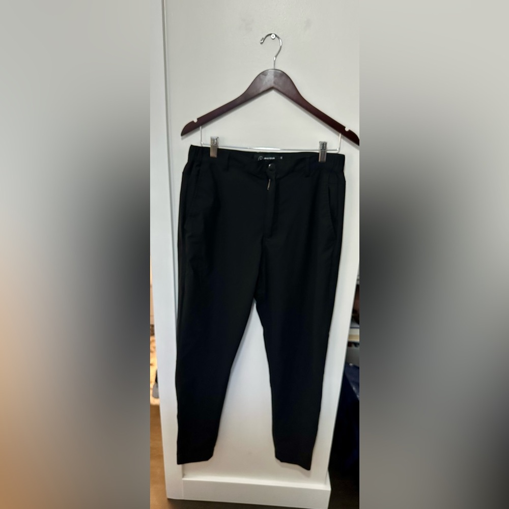 CUTS Men’s Black Tech Pants Size Large Button Zip Tapered Business Casual